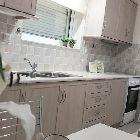Maridina's Seaside Apartment! Апартаменты