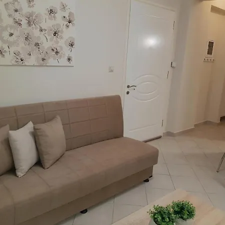 Maridina's Seaside Apartment! Apartment *