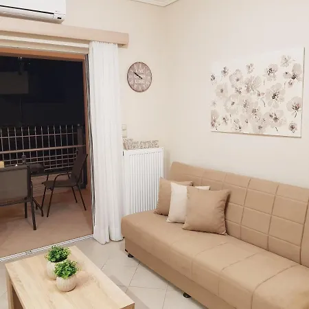 Maridina's Seaside Apartment! * Kalamata