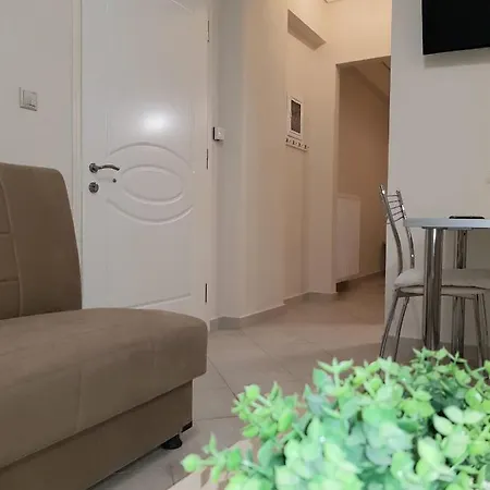 Maridina's Seaside Apartment! Apartment