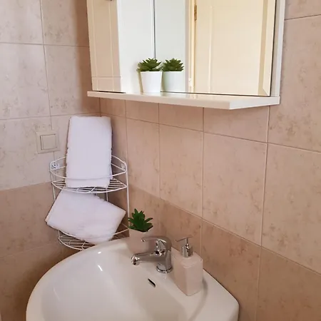 Apartamento Maridina's Seaside Apartment! Kalamata