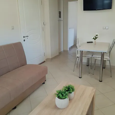 Апартаменты Maridina's Seaside Apartment!